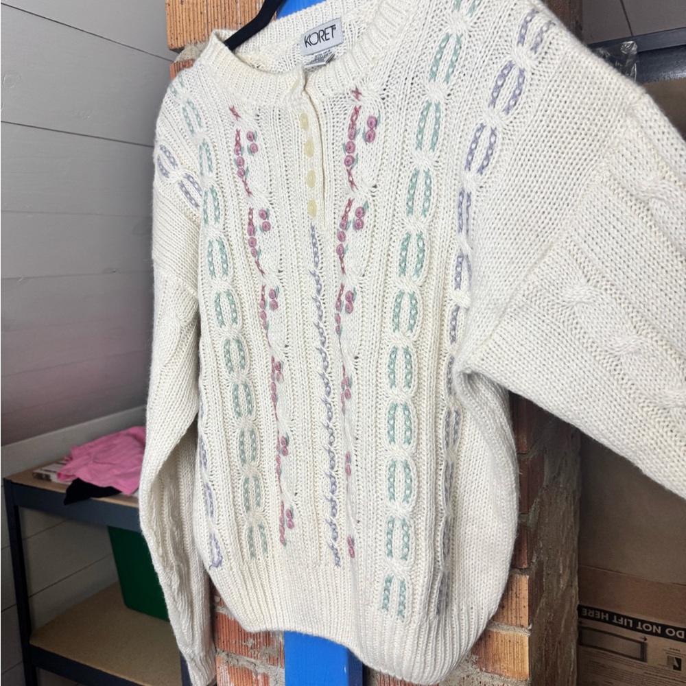 Vintage Grannycore Knit Sweater - Picture 4 of 6